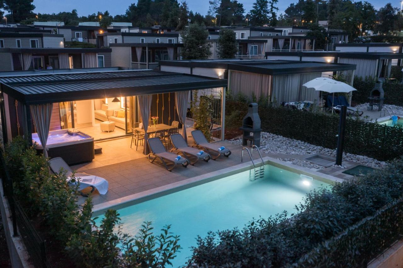 Premium Camping Homes Santa Marina, Lanterna Tar-Vabriga エクステリア 写真