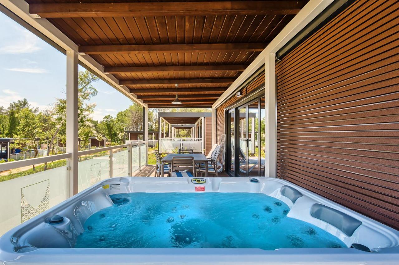 Premium Camping Homes Santa Marina, Lanterna Tar-Vabriga エクステリア 写真