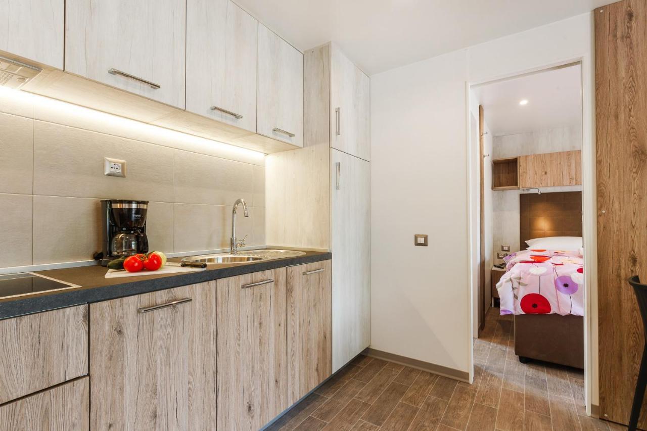 Premium Camping Homes Santa Marina, Lanterna Tar-Vabriga エクステリア 写真