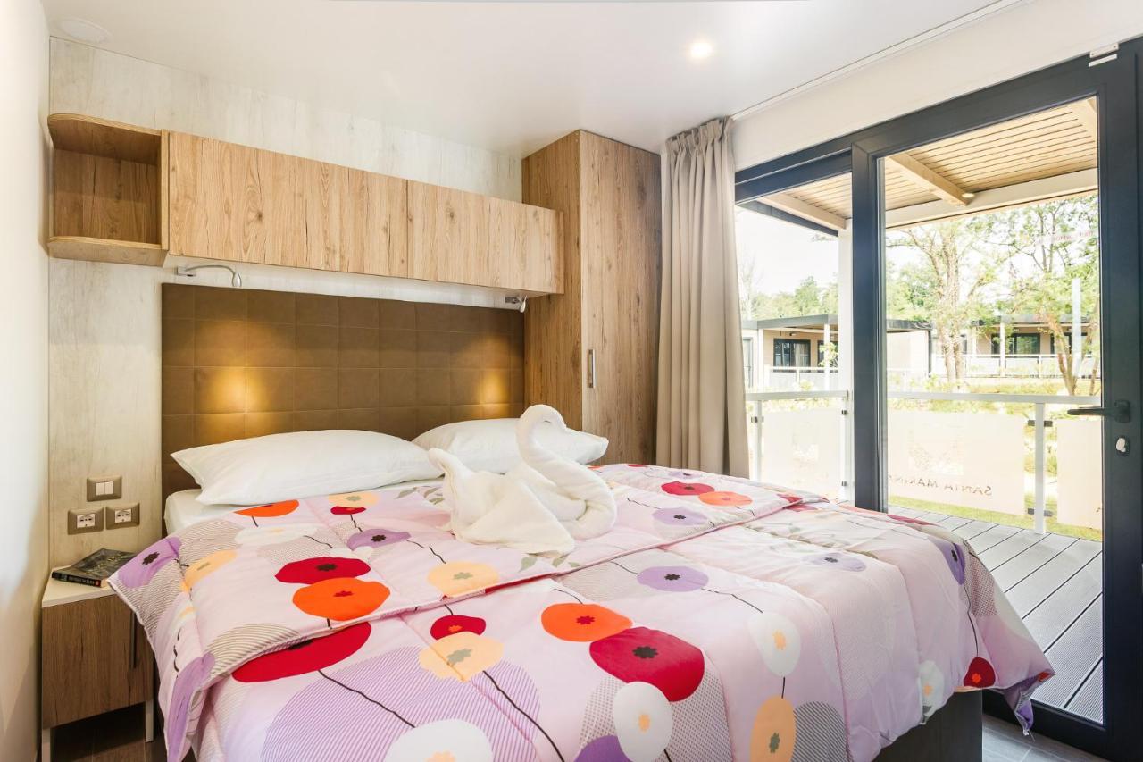 Premium Camping Homes Santa Marina, Lanterna Tar-Vabriga エクステリア 写真