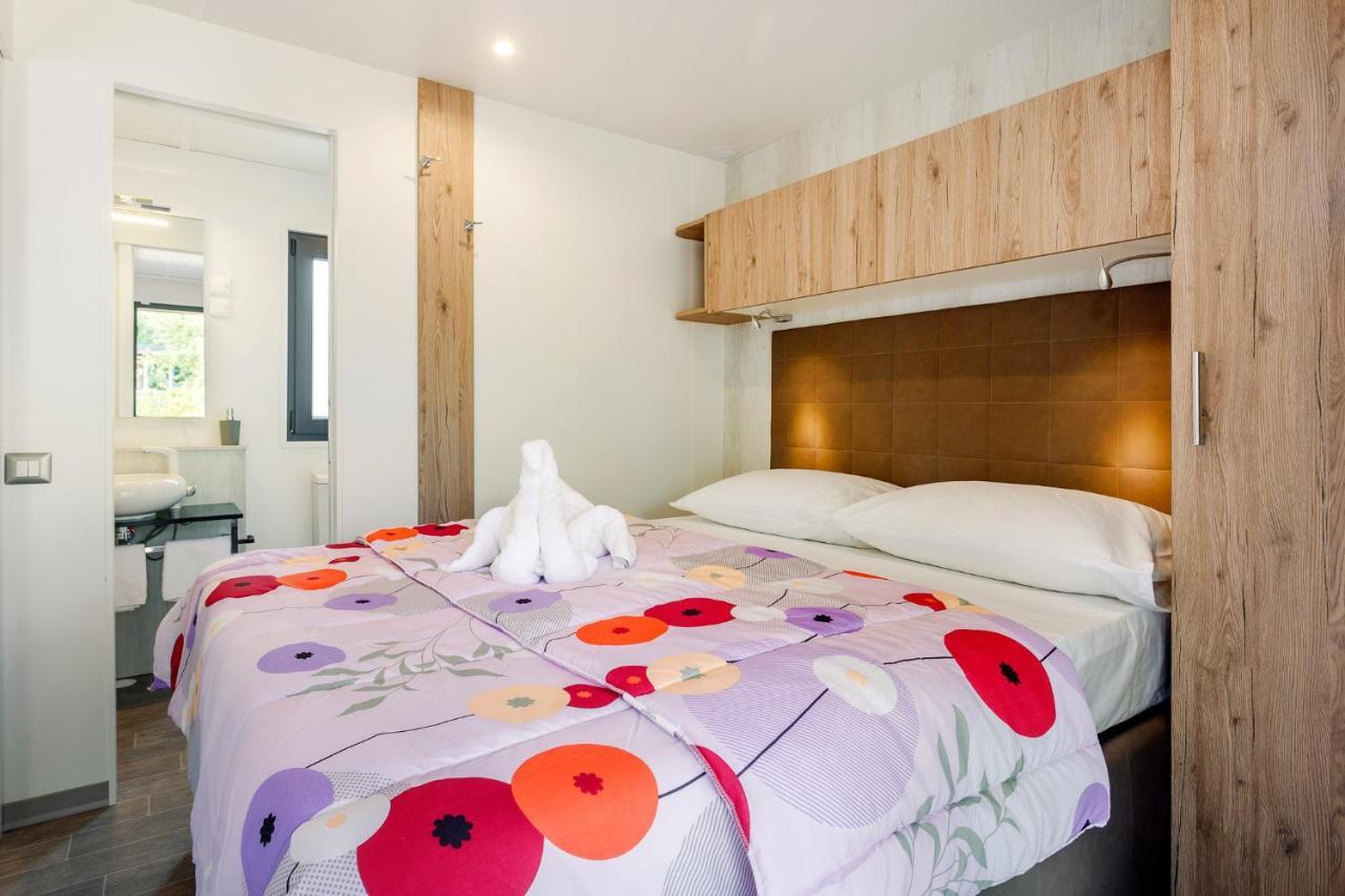 Premium Camping Homes Santa Marina, Lanterna Tar-Vabriga エクステリア 写真